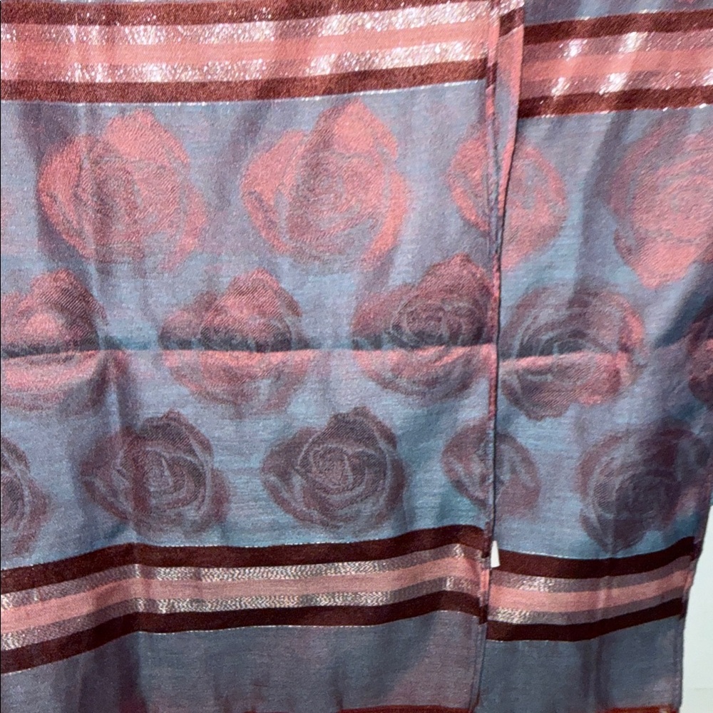 Rose Pattern Satin Scarf in Dusty Rose and Lavender - Picture 4 of 5